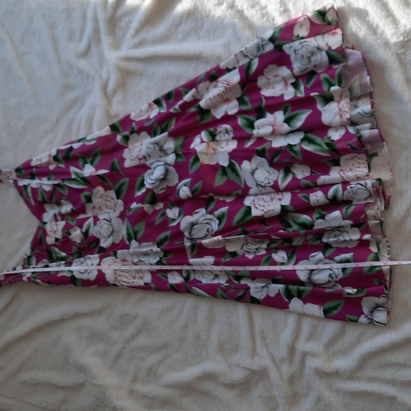 NWOT Floral print dress - Picture 8 of 11